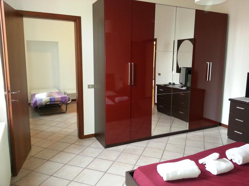 B&B Smeraldo Airport ベルガモ 部屋 写真